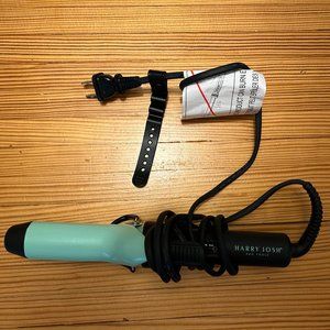HARRY JOSH® PRO TOOLS TRAVEL CURLING IRON 1.25 INCH